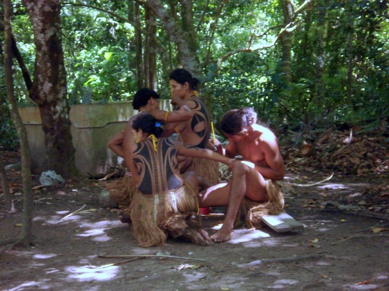[Índios+da+tribo+pataxó+na+Bahia..jpg]