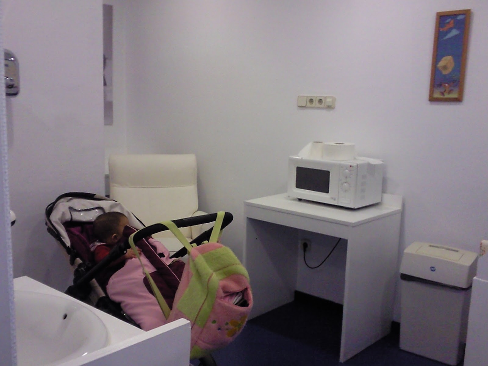 Una mamá con mucho sueño: Salas de lactancia I