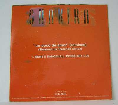 shakirafanaticthe fan experience un poco de amor singles arte