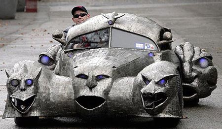 [phantoms_car.jpg]