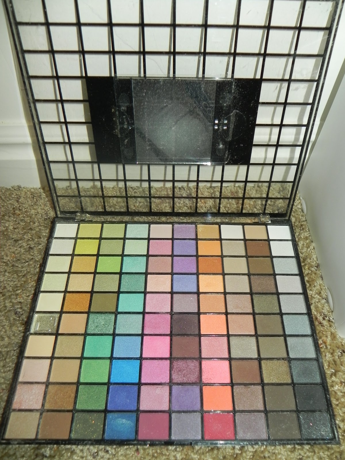 Raysh Reviews 100 Eyeshadow Color Palette from ELF Cosmetics