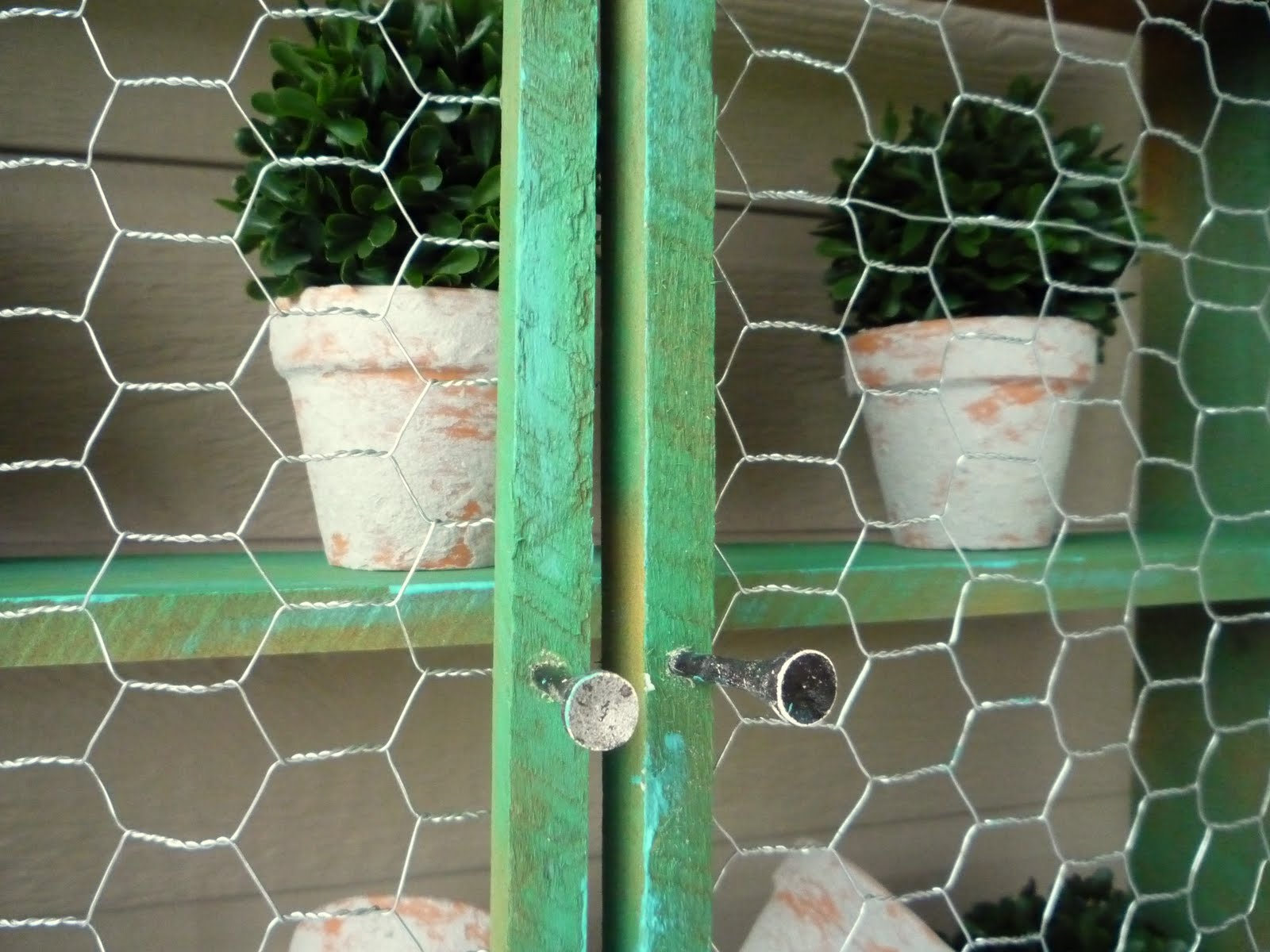 Crafty Sisters Chicken Wire Wall Shelf