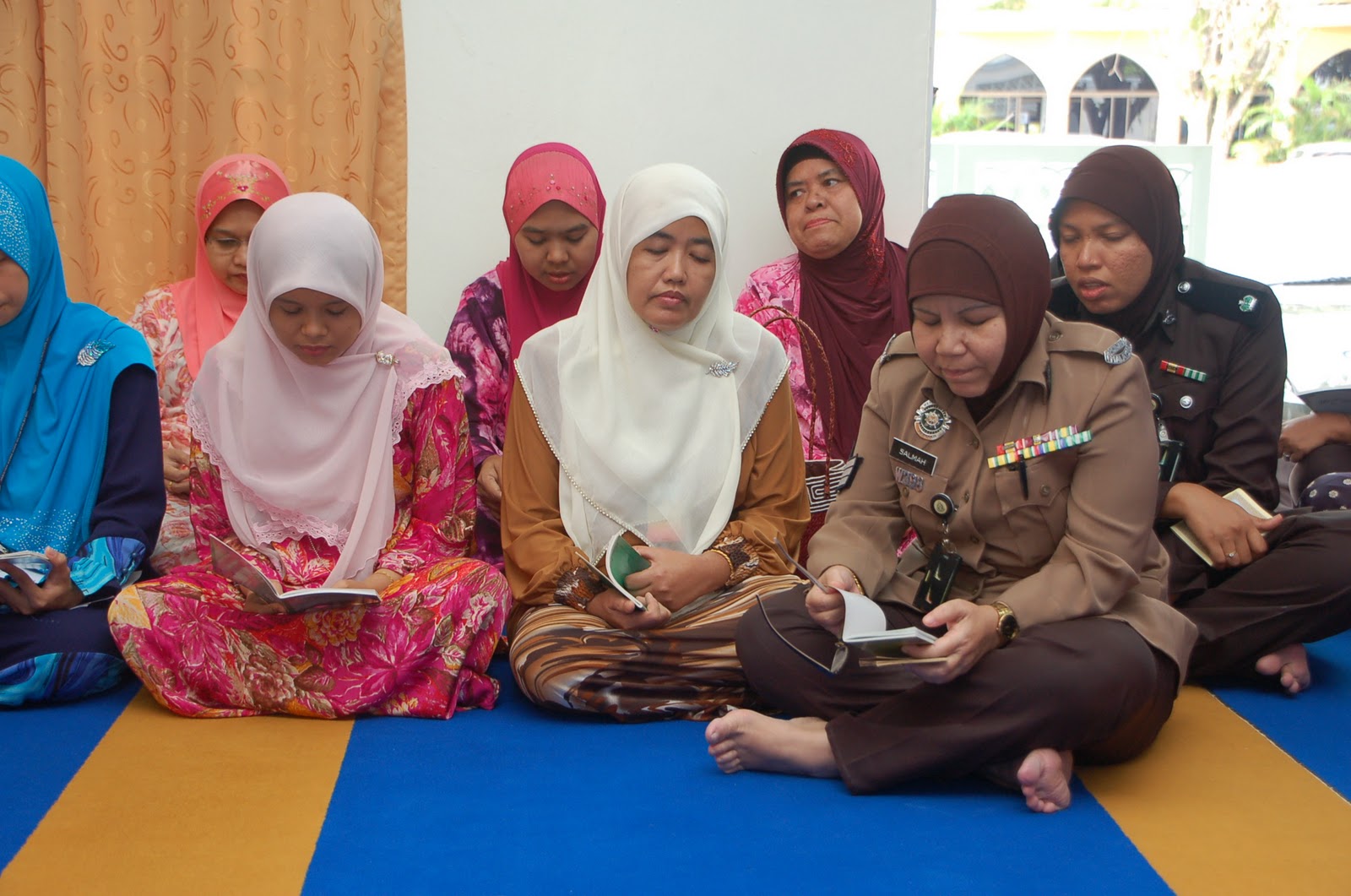 Ikhlas Selalu * ~: * Majlis Bacaan Yassin..Tahlil..Doa Selamat *