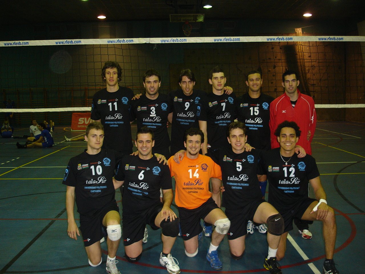 [equipo+mundet.JPG]