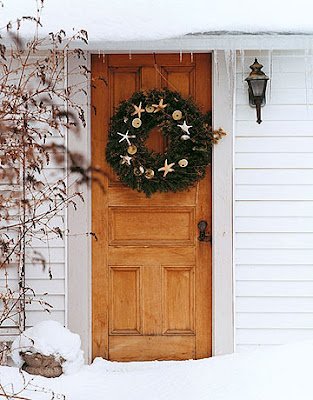 Holiday Wreaths: Organic and Traditional