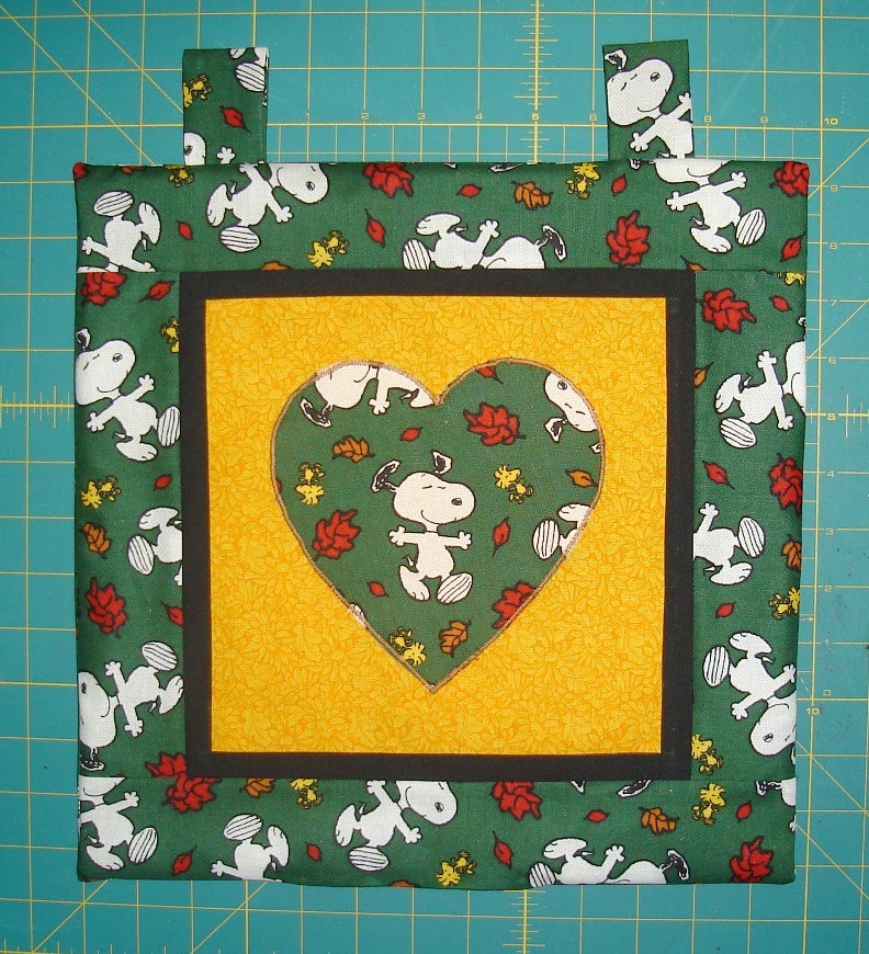 [Snoopy+Heart+Wall+Hanger+011210.jpg]