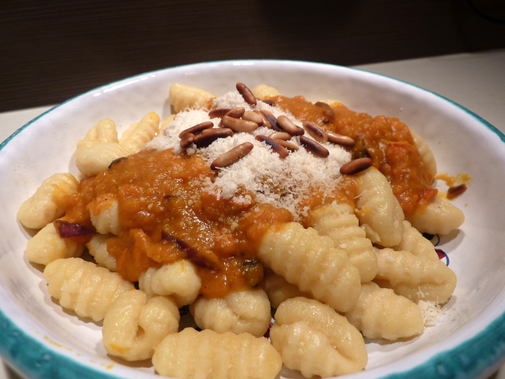 Sammelhamster: GNOCCHI MIT KÜRBISSAUCE Sammelhamster: GNOCCHI MIT KÜRBISSAUCE