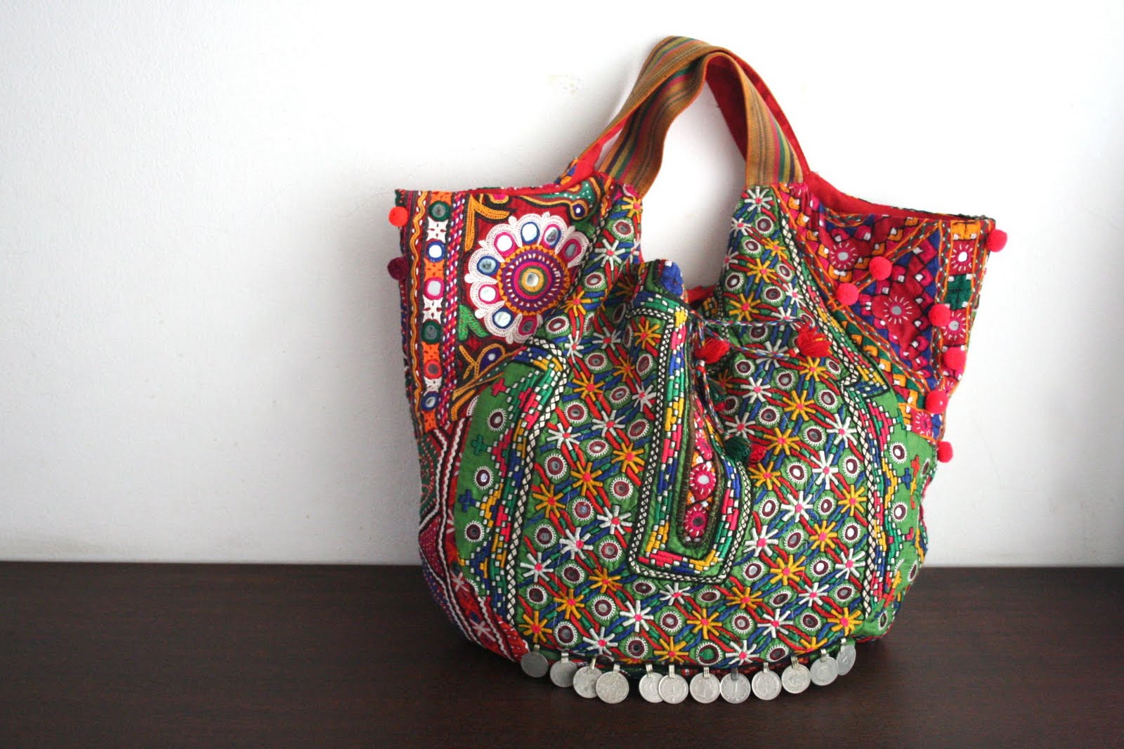 Dazzling Lanna Ethnic bags shop: New patchwork bags from Indian / Afghan fabric
