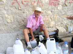 Recogiendo agua del Algarrobo