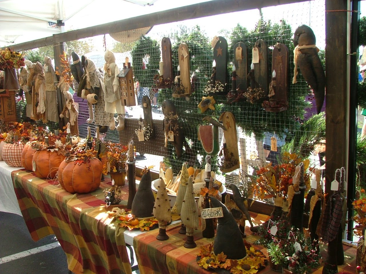 Country Primitives Vintage Market & The French Hen Great Day In The