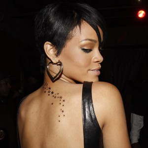 [3281_con_Rihanna2.jpg]