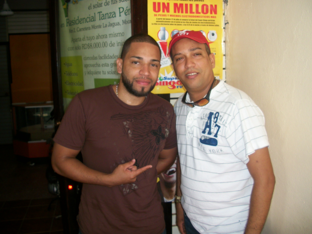 D' MOCA PARA EL MUNDO: EDSON REINOSO Y HENRY SANTOS EL MISMO DEL GRUPO