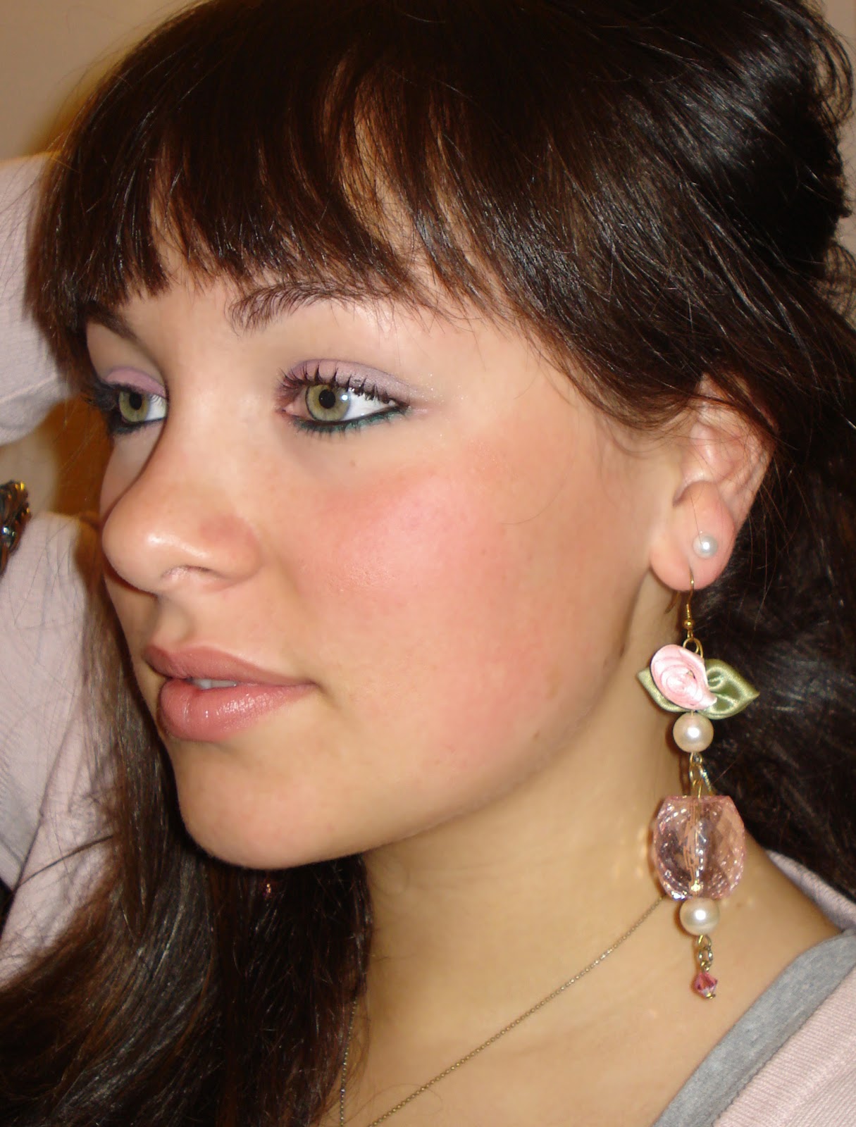 OUTFIT Pink Hector Boots Iris Tinunin Content Creator