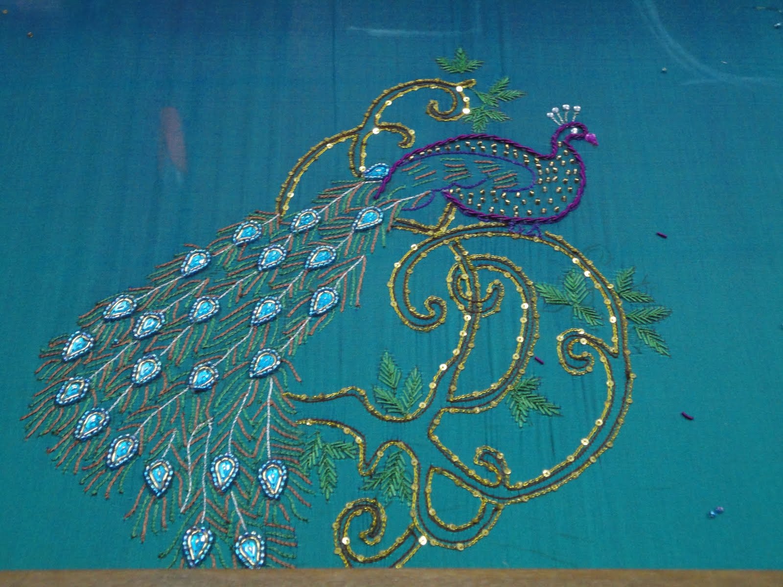 aari zardosi beads embroidery: July 2010