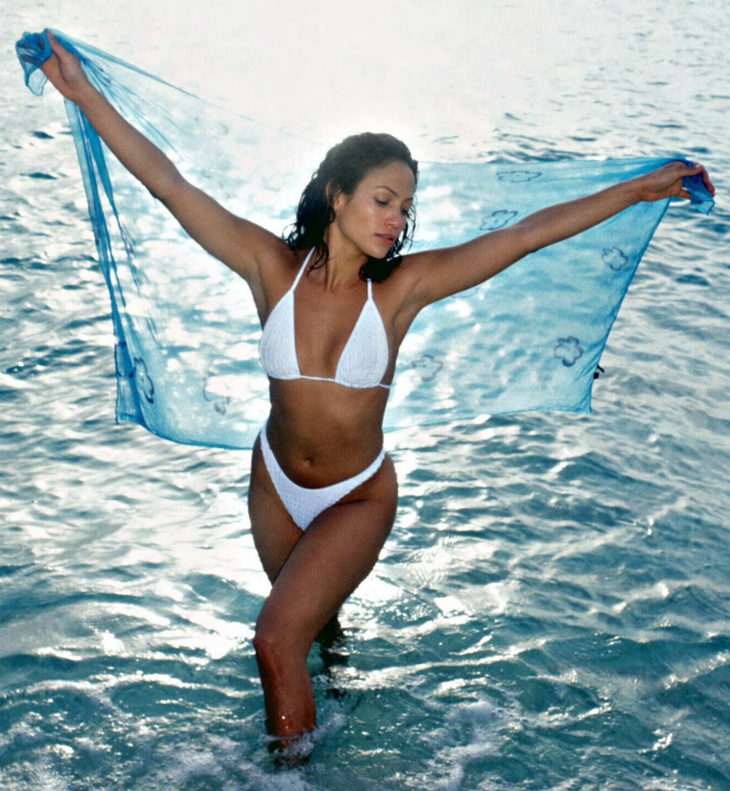 http://3.bp.blogspot.com/_NRGPIrDtEg8/TRC8DEBZCxI/AAAAAAAAAgg/yl8_qpotg4g/s1600/Jennifer_Lopez_sexy_Club_Med_bikini_2.jpg