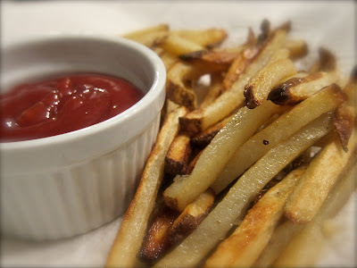 These are the easiest and most delicious oven carnival fries you'll ever try! Just three easy ingredients and in less than an hour you dig into some serious comfort food! #WomenLivingWell #ovenfries #comfortfood #easyrecipes