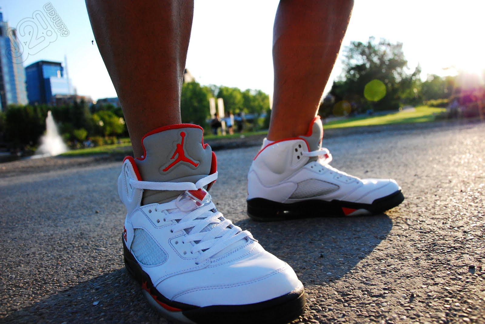 black fire red 5s