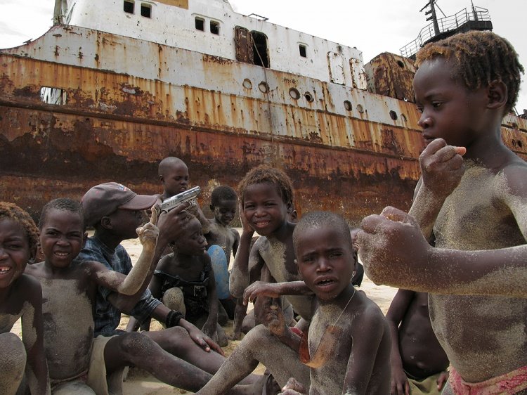 [crianÃ§as+angola.jpg]