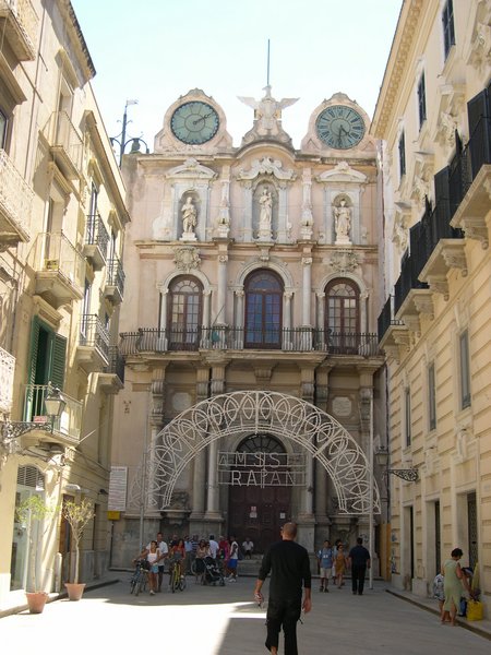 [trapani-palazzo_cavarretta_copy_1.jpg]
