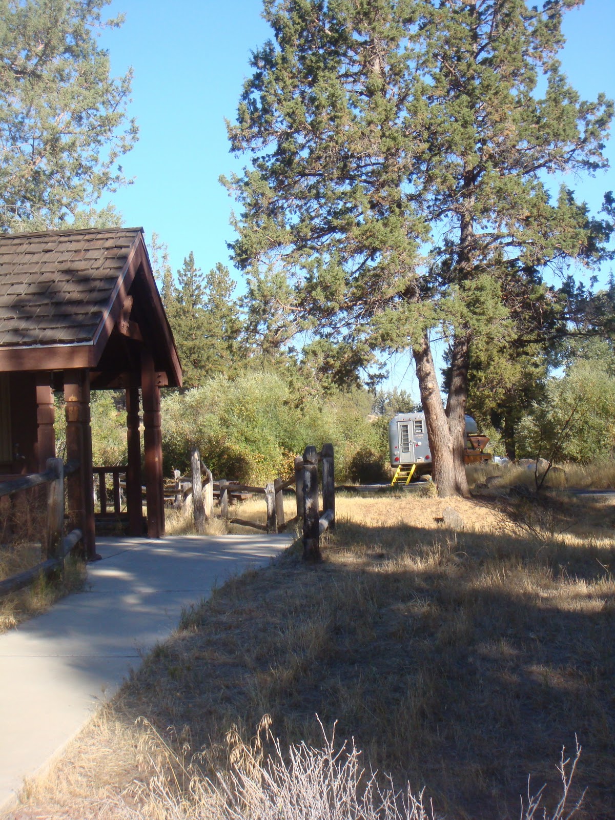 the-road-taken-morning-at-sprague-river-park-sept-27