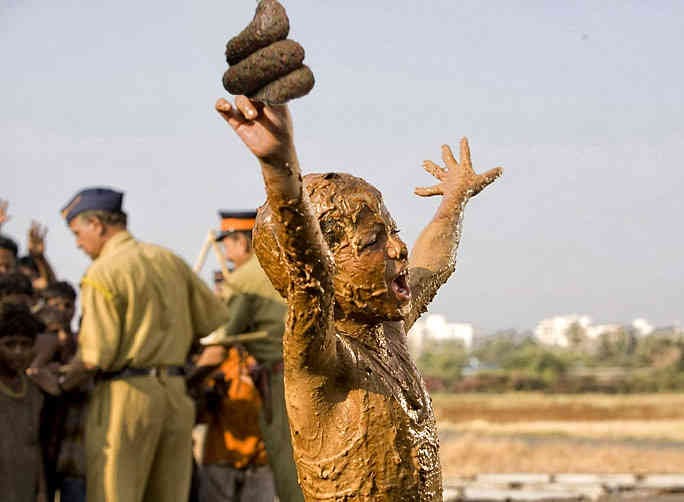 Companhia do Salame Encontrado o maior cocozão do mundo Companhia do Salame Encontrado o maior cocozão do mundo