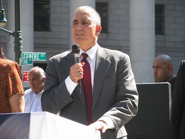 [9708RevDiaz110-vi.jpg]