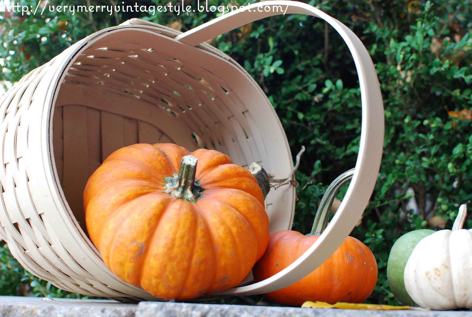 Very Merry Vintage Syle Painting Longaberger {Bring Them Out of the