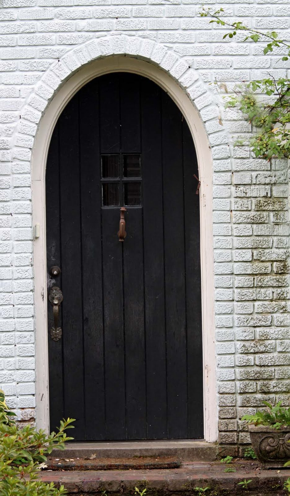 Southern Lagniappe: The Curb Appeal of Doors
