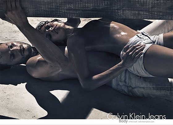 [20100111_ckjeans2_560x407.jpg]