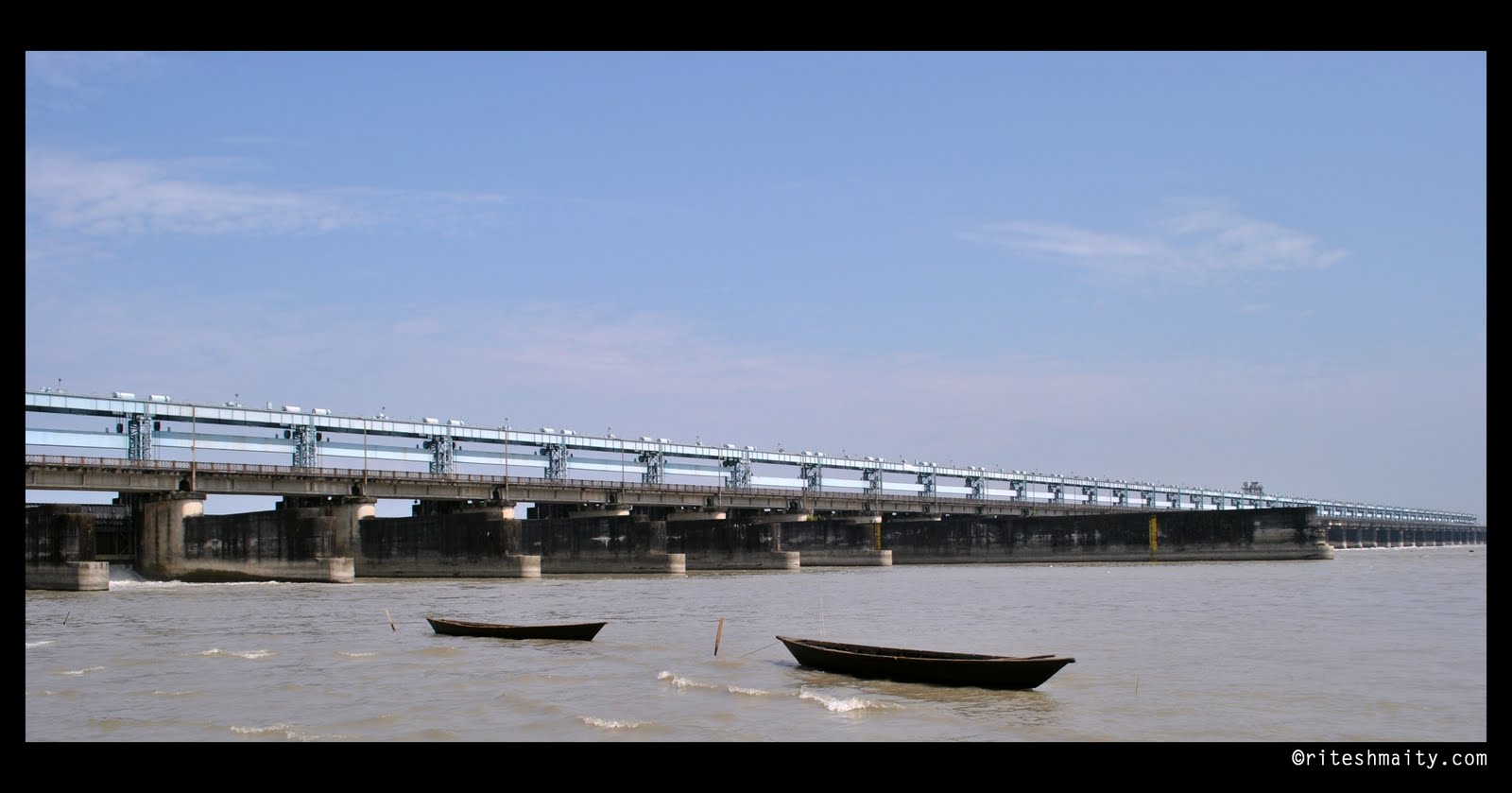 Travel & Photography Breakfast at Farakka Barrage