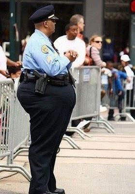 رجال شرطة سمينة جدا-طرائف-منتهى