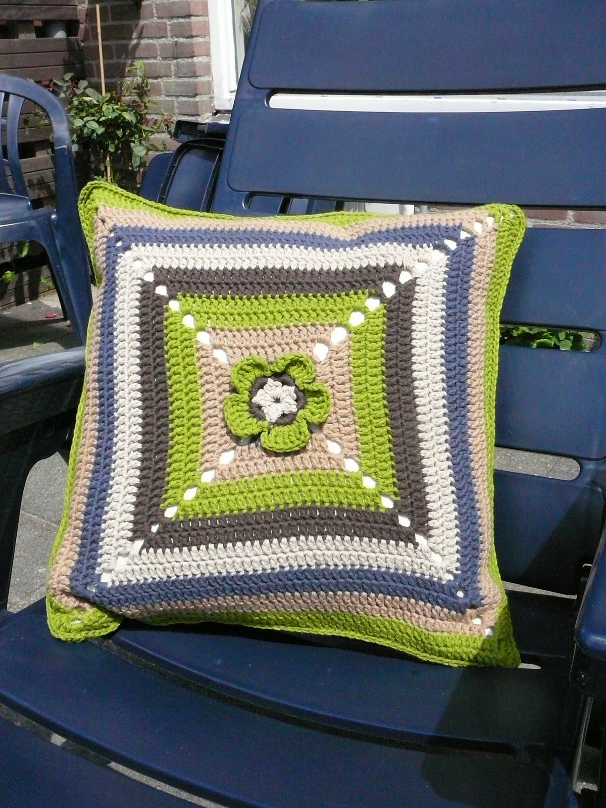 Lindevrouwsweb Never Ending Square