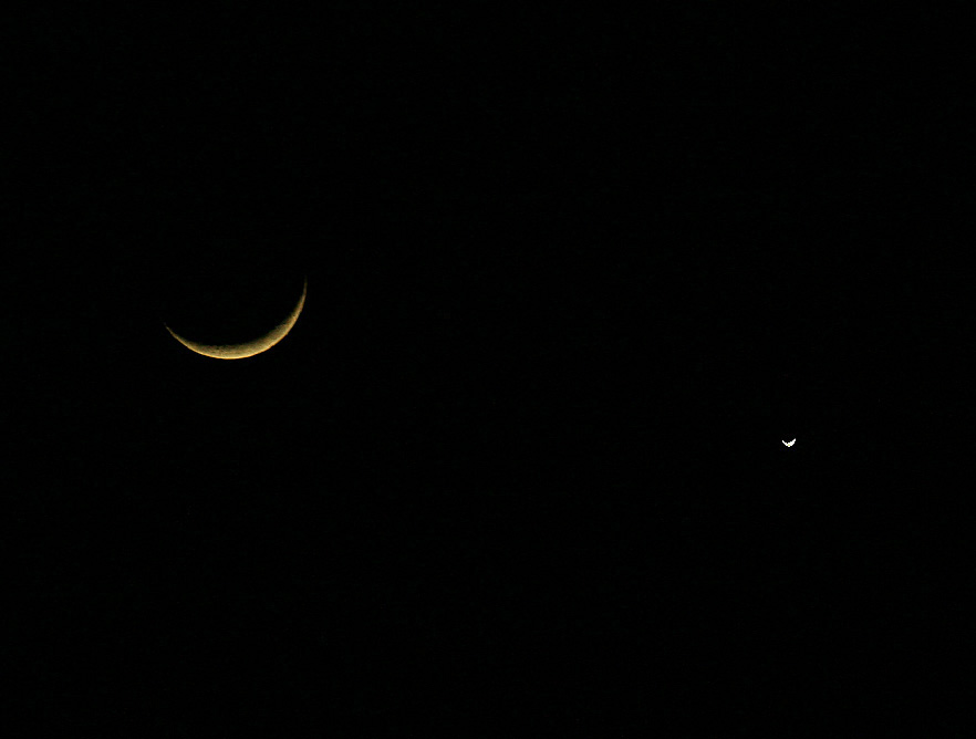 [Moon-Venus.jpg]