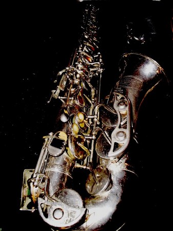 [saxofone2.jpg]