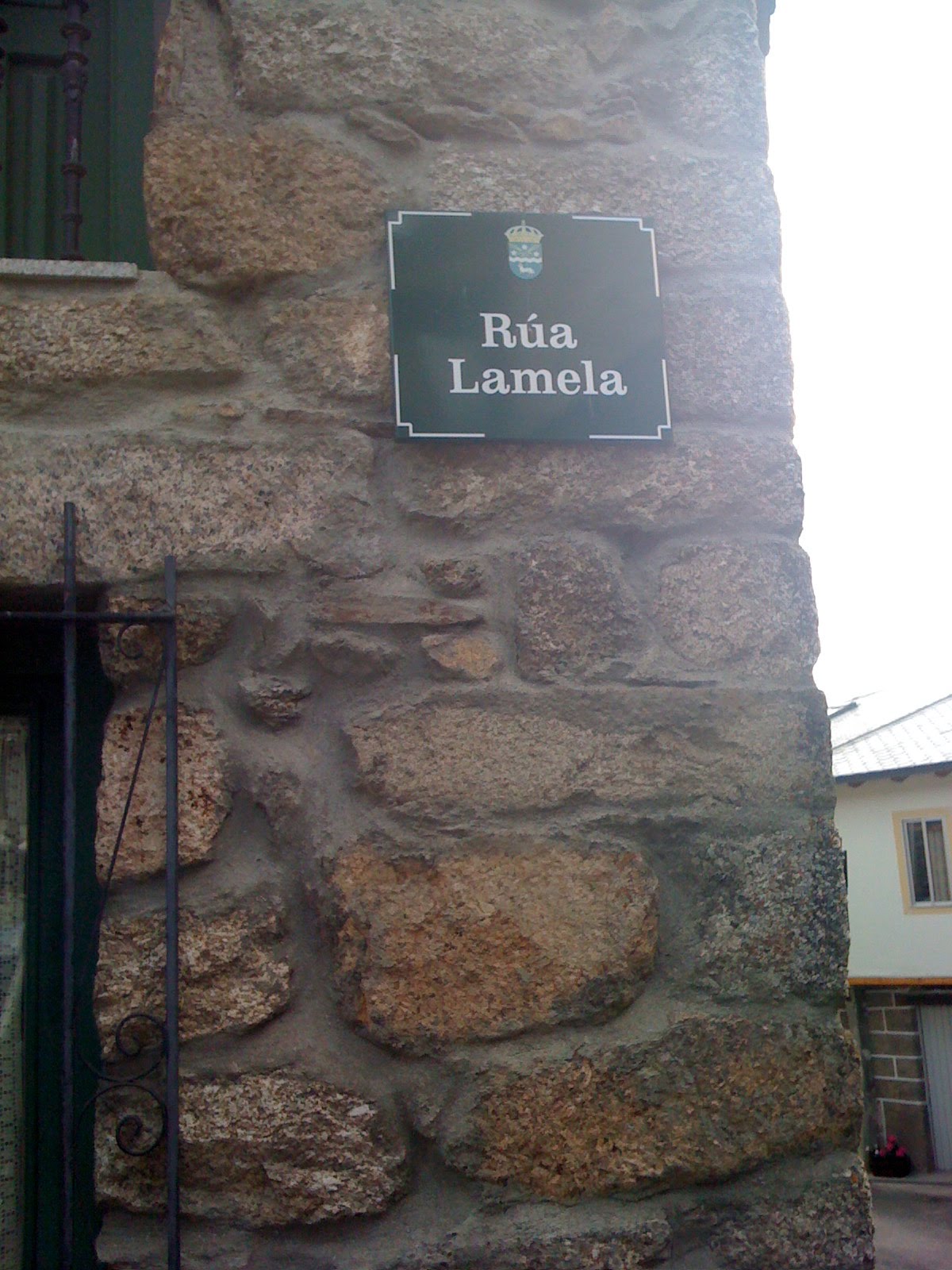 [rua+lamela.BMP]