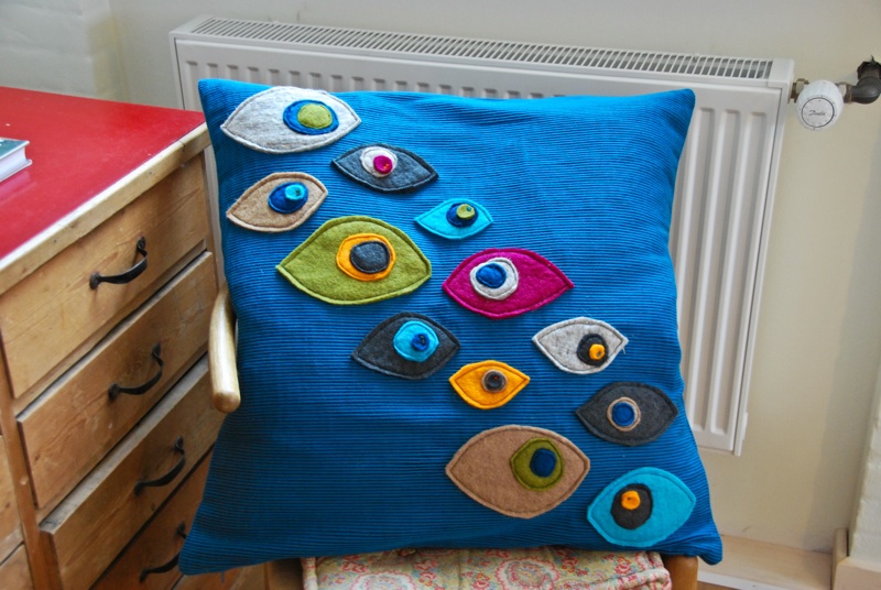 [original+eyeball+teal+pillow.jpg]