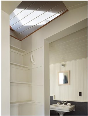 moderno dormitorios: Espacios pequeños: Diseñando tu hogar en el garaje