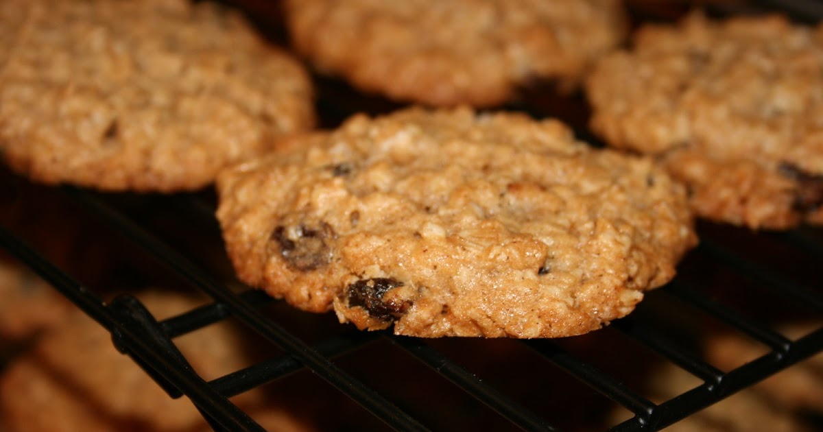 Deep South Dish Vanishing Oatmeal Raisin Cookies