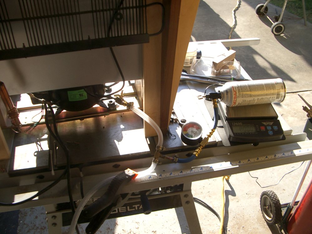 [r134a+filling+setup+for+new+fridge.jpg]