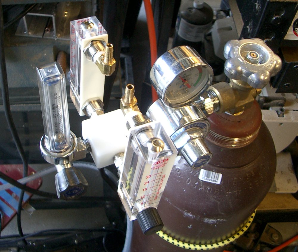 [argon+three-way+flow+regulator.jpg]