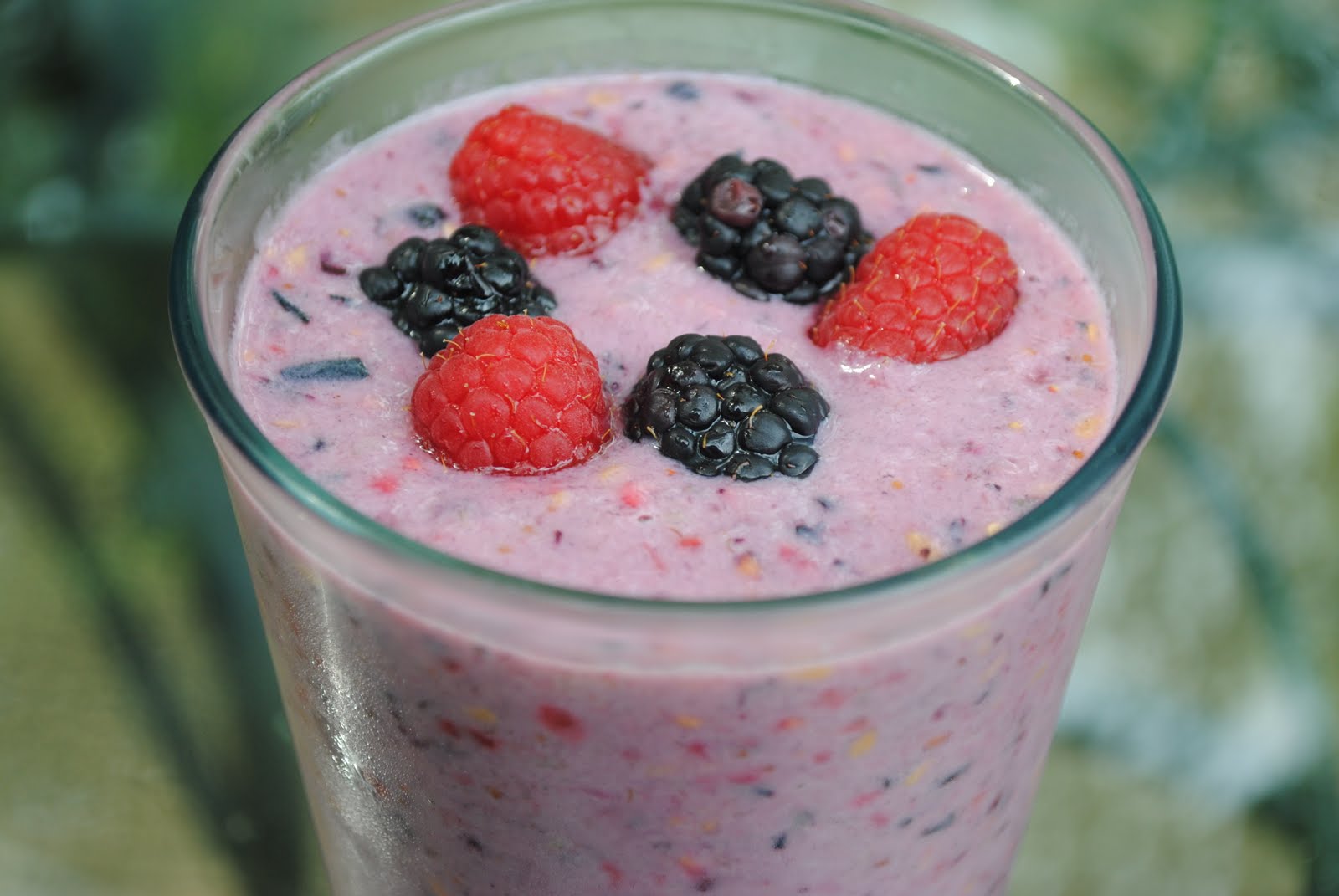 Marketing Girl Eats Great Food Berry Smoothie with Flax Seeds