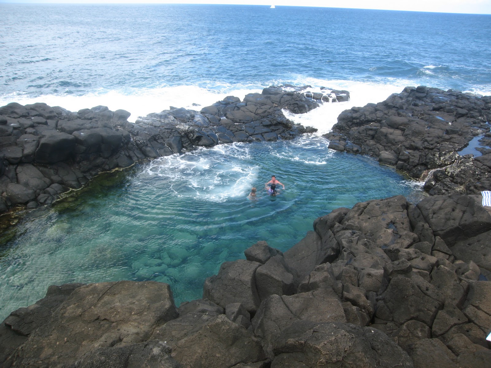 Hawaii 2010 September 22 Queen's Bath and Hanalei