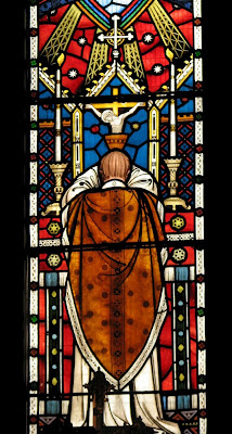 Holy+Mass_stained+glass1_Lawrence+OP.jpg (214×400)