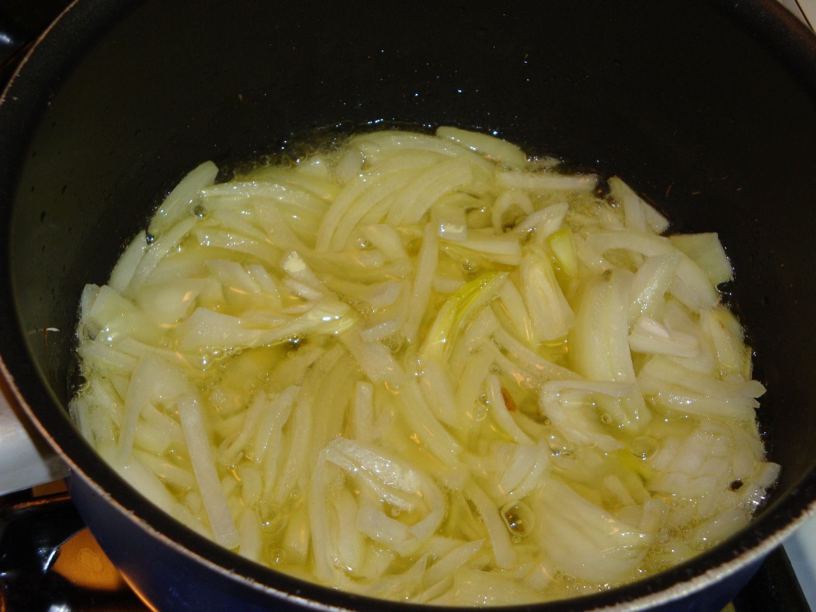 [Fryingonions.JPG]