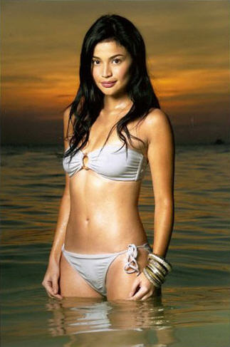 Apple : On Journey: Anne Curtis scandal nip slip ASAP XV picture