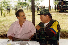Presidente colombiano em acampamento das FARC-EP