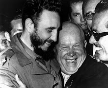 Fidel com Nikita Kruschev, líder da União das Repúblicas Socialistas Soviéticas (URSS)