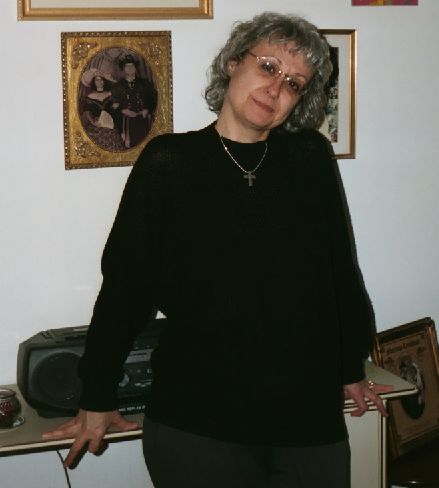 [Dynowski-Anna-09.jpg]