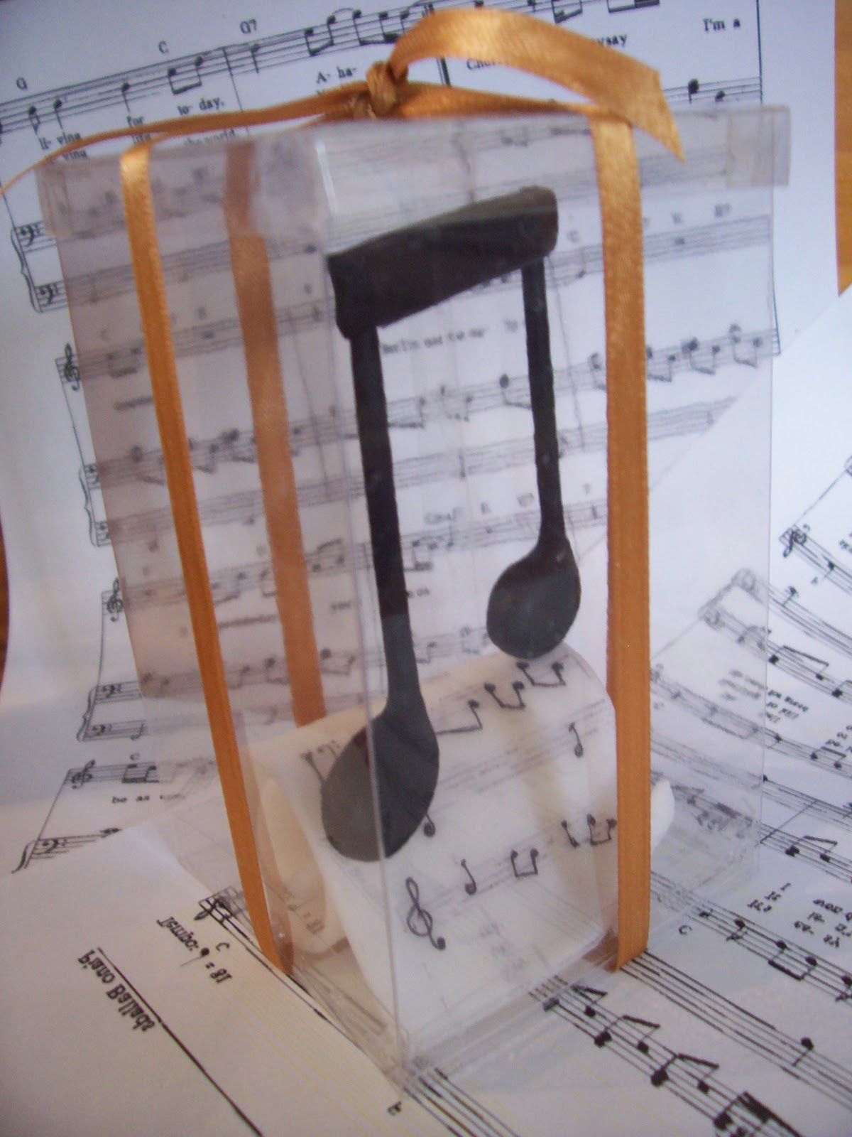 Tortas souvenirs para todas tus fiestas Pentagrama con nota musical