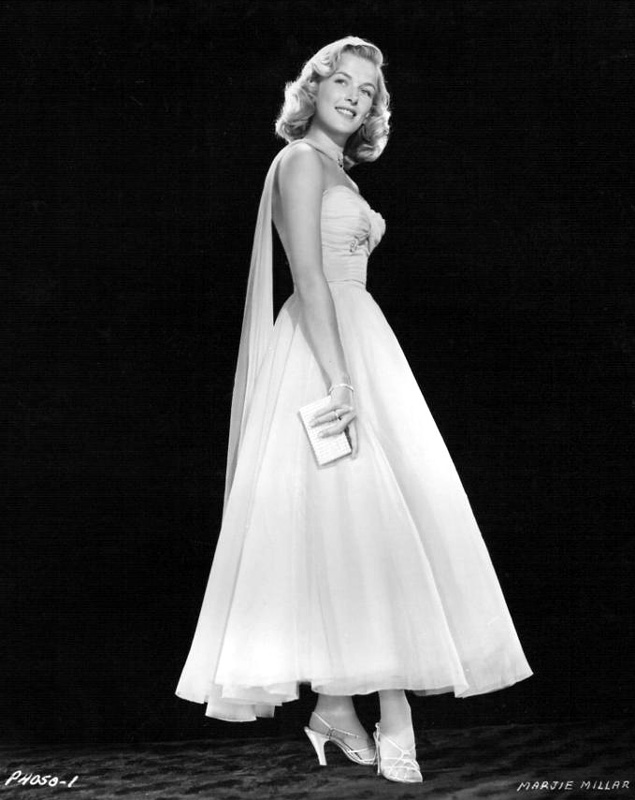 Starlet Showcase 13 Cool Dresses